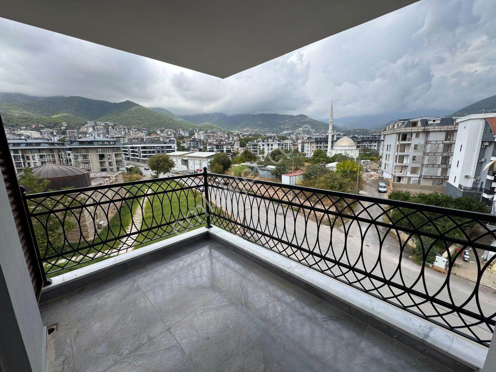 Alanya Oba Çarşamba'da Satılık 3+1 Ayrı Mutfak Sıfır Dublex Daire — fotoğraf 16