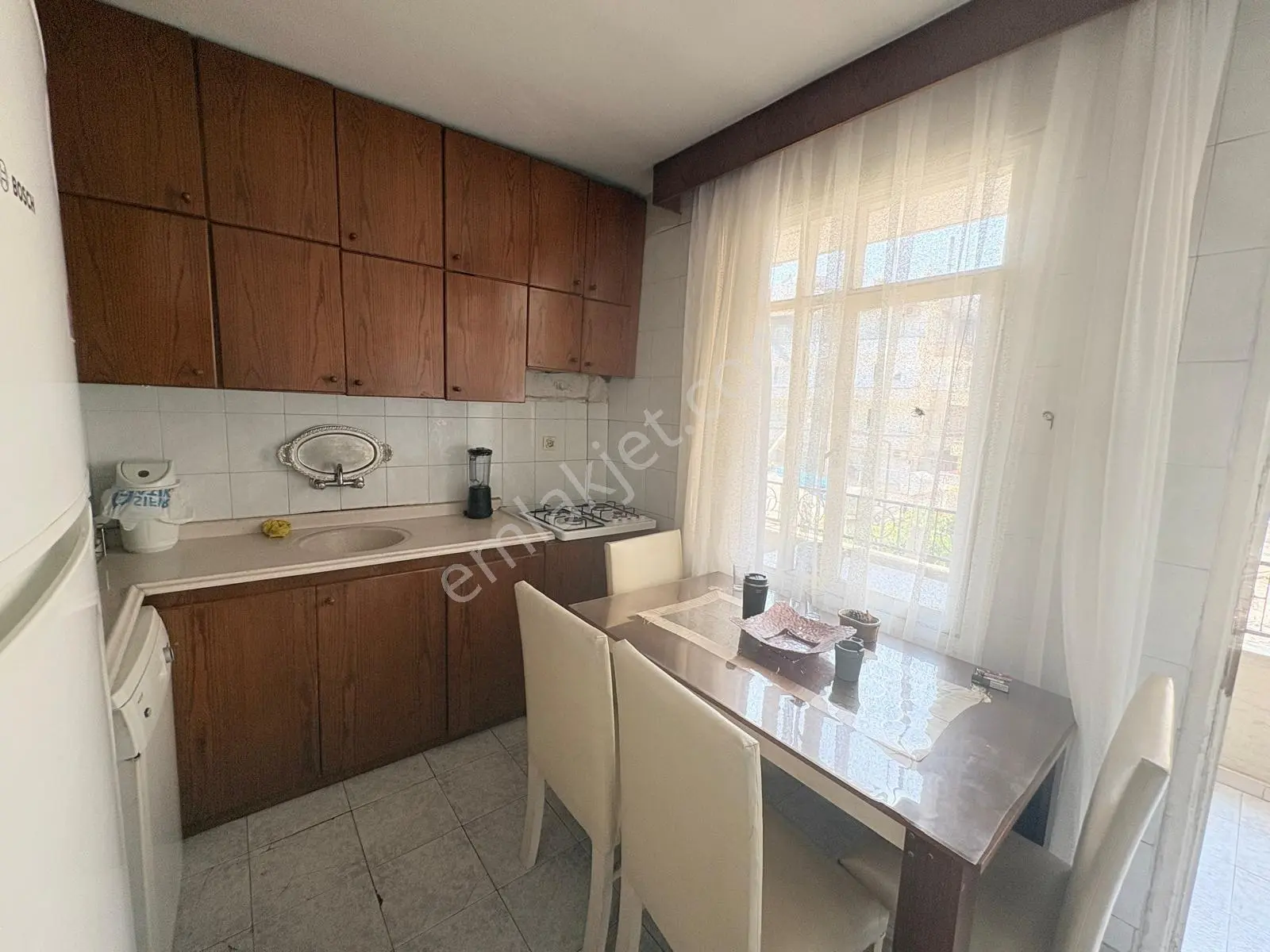 Prestij'den Kiremithanede Geniş Oturumlu Temiz 3+1 Daire — fotoğraf 5