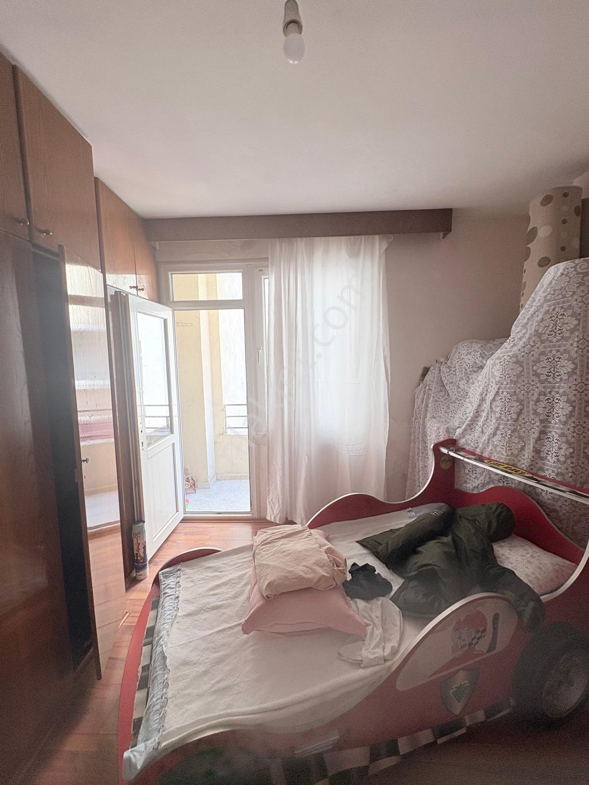 Prestij'den Kiremithanede Geniş Oturumlu Temiz 3+1 Daire — fotoğraf 11