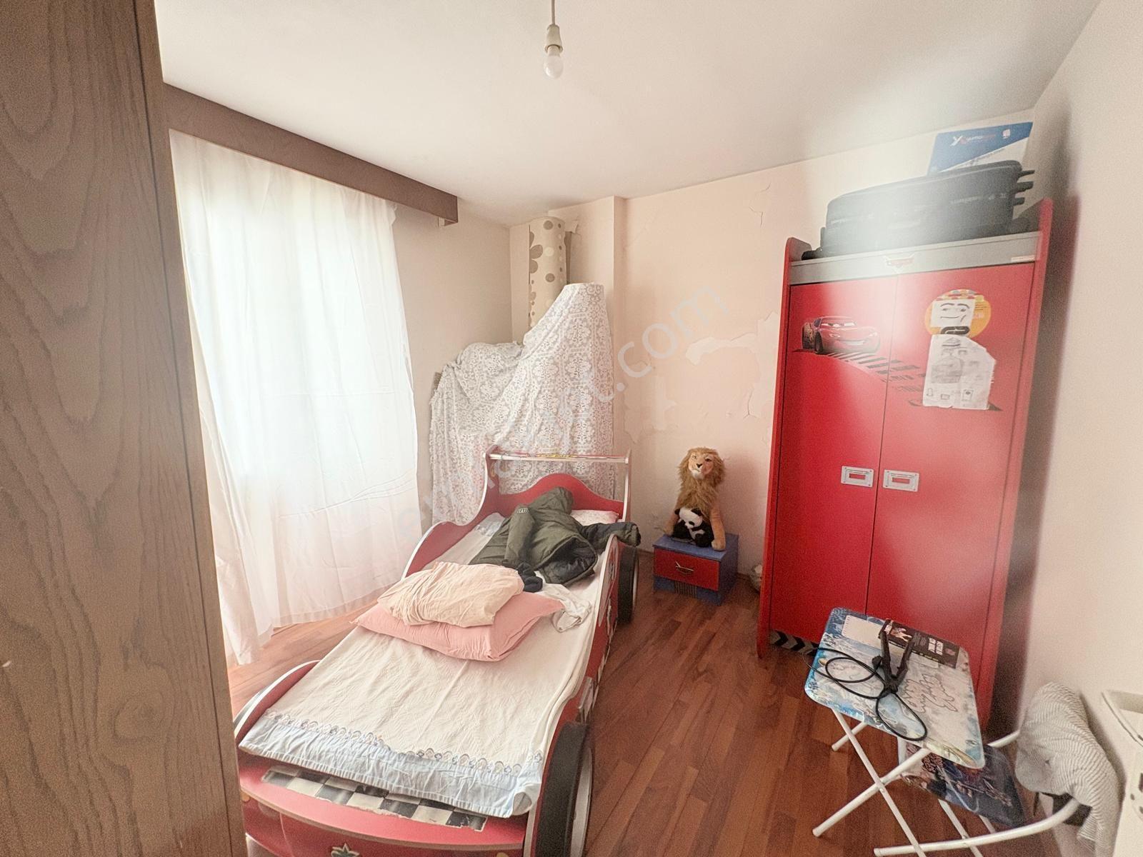 Prestij'den Kiremithanede Geniş Oturumlu Temiz 3+1 Daire — fotoğraf 13