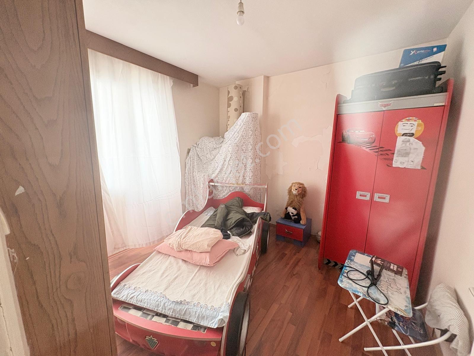 Prestij'den Kiremithanede Geniş Oturumlu Temiz 3+1 Daire — fotoğraf 18