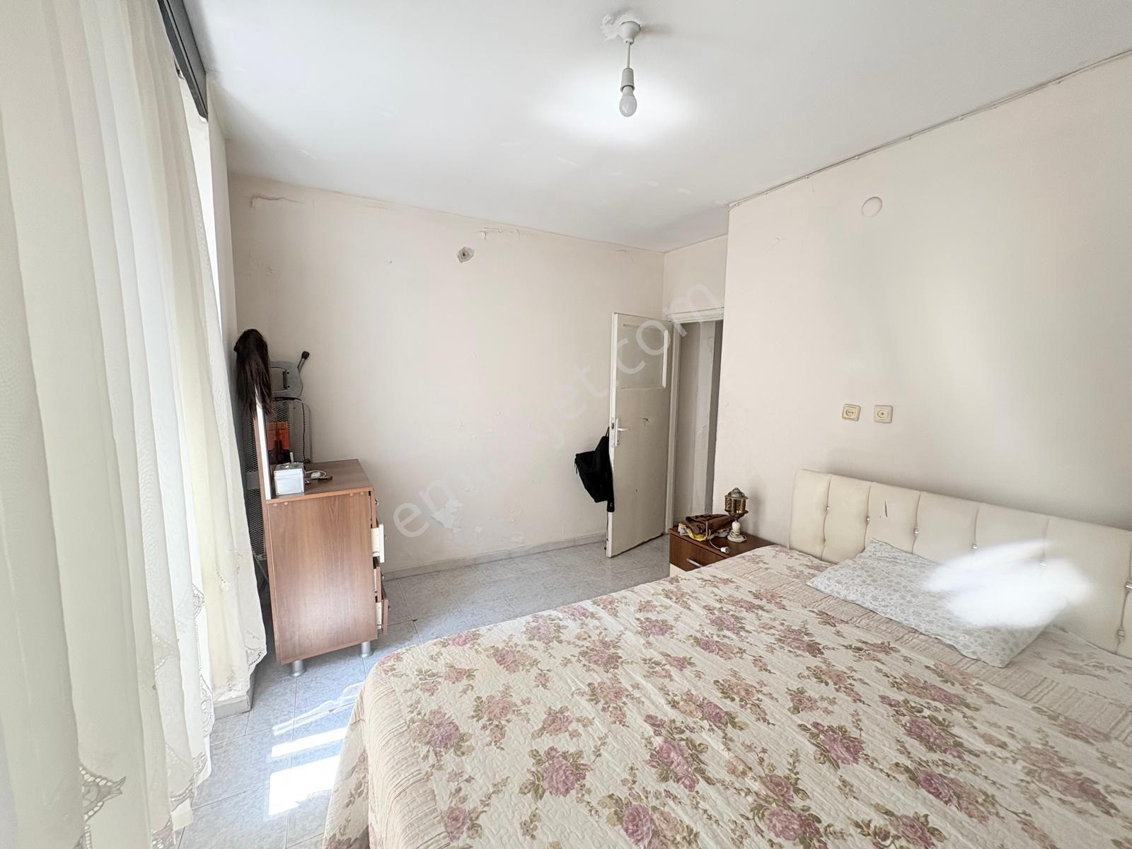 Prestij'den Kiremithanede Geniş Oturumlu Temiz 3+1 Daire — fotoğraf 22