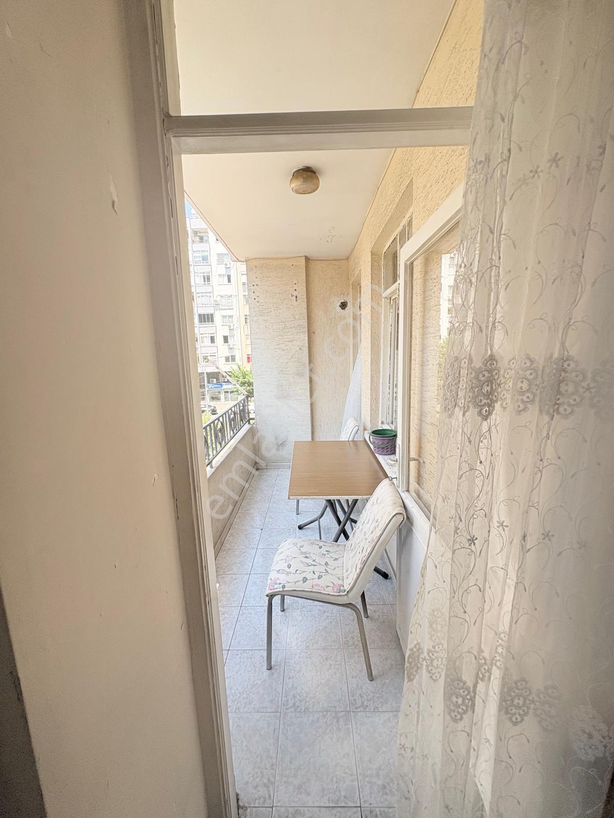 Prestij'den Kiremithanede Geniş Oturumlu Temiz 3+1 Daire — fotoğraf 27