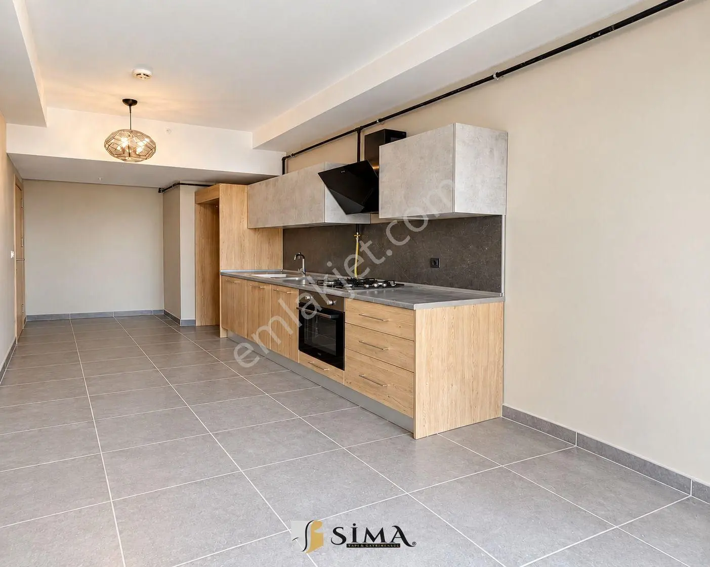 Cumhuriyet Metrobüse 7 Dk Site İçi Cadde Üzeri Full Donanımlı 2+1 Satılık Daire!...