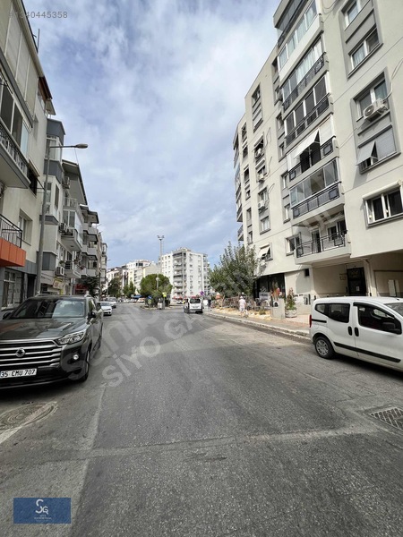 Siyo'dan Balçova'da 175m2 2+1 Müstakil Bahçeli Tadilatlı Kiralık — fotoğraf 23