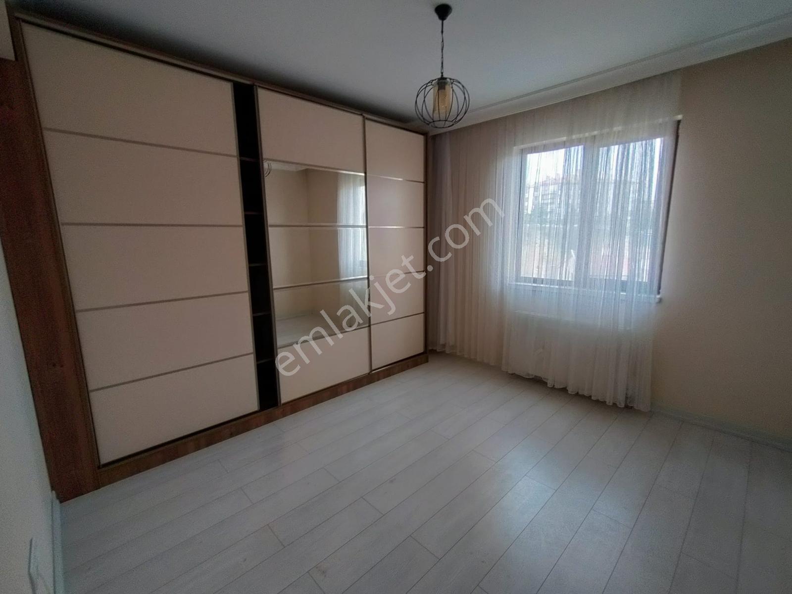 Ful Yapılı Manzaralı Cadde Kenarı Satılık 4+1 Daire — fotoğraf 22