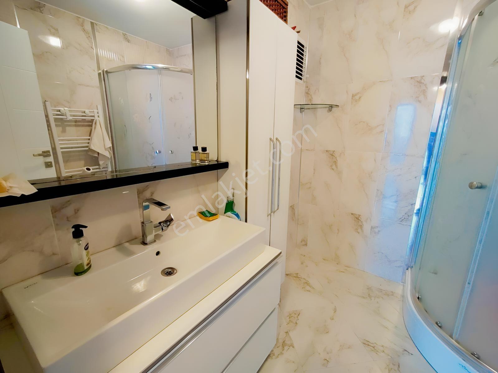 Ful Yapılı Manzaralı Cadde Kenarı Satılık 4+1 Daire — fotoğraf 27