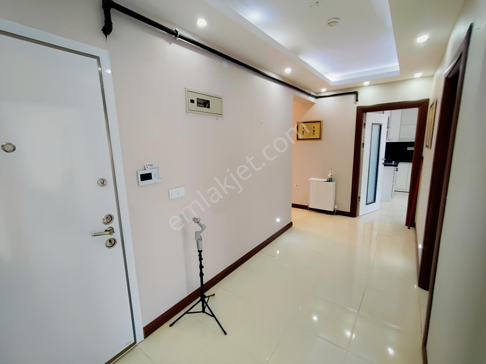 Ful Yapılı Manzaralı Cadde Kenarı Satılık 4+1 Daire — fotoğraf 29