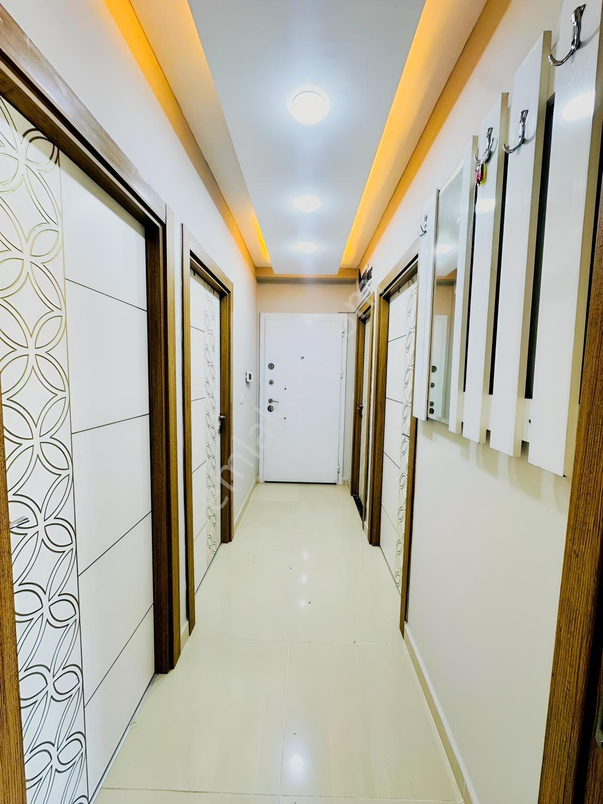 Özdoğan Emlaktan Ayanoğlun Da 2+1 90M2 Ebeveyn Banyolu Giriş Kat