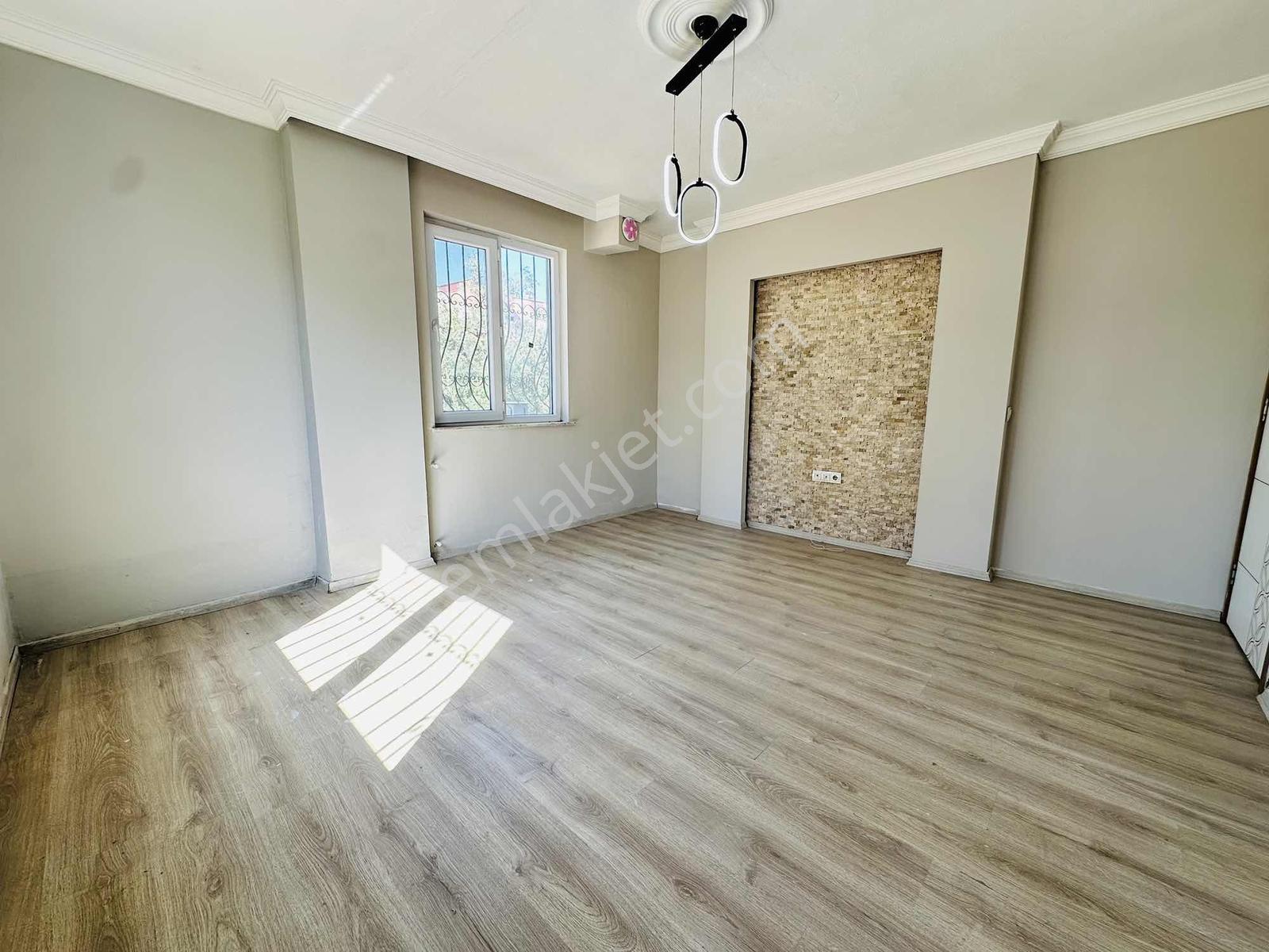 Özdoğan Emlaktan Ayanoğlun Da 2+1 90m2 Ebeveyn Banyolu Giriş Kat — fotoğraf 2
