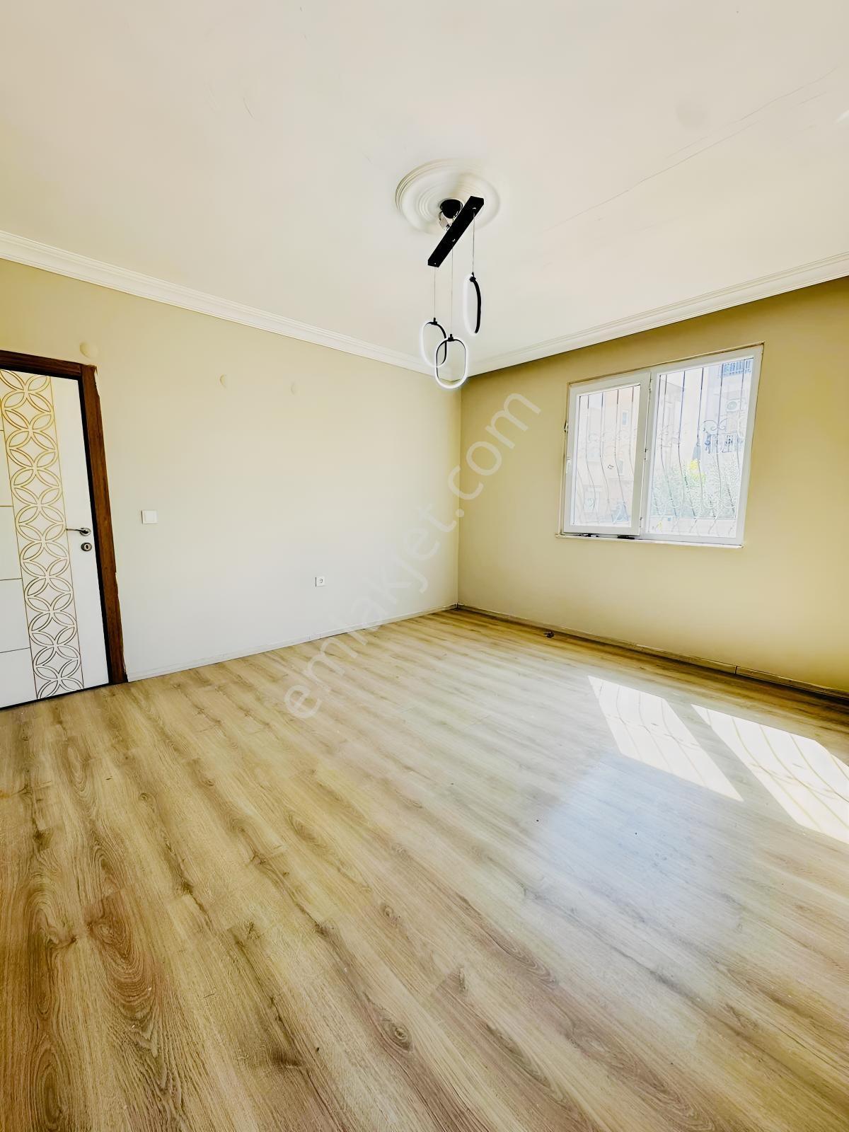 Özdoğan Emlaktan Ayanoğlun Da 2+1 90m2 Ebeveyn Banyolu Giriş Kat — fotoğraf 6