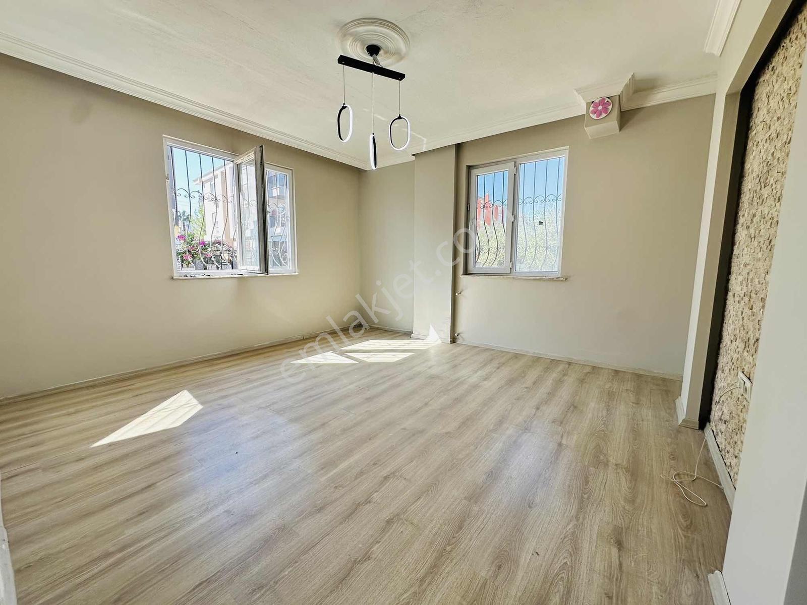 Özdoğan Emlaktan Ayanoğlun Da 2+1 90m2 Ebeveyn Banyolu Giriş Kat — fotoğraf 8