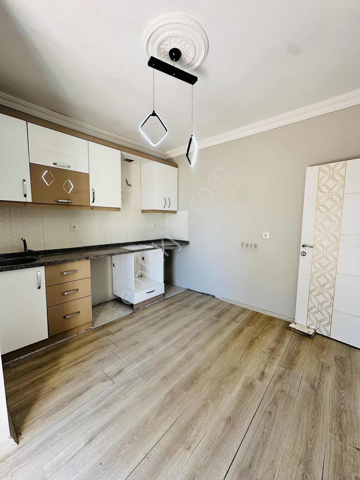 Özdoğan Emlaktan Ayanoğlun Da 2+1 90m2 Ebeveyn Banyolu Giriş Kat — fotoğraf 10