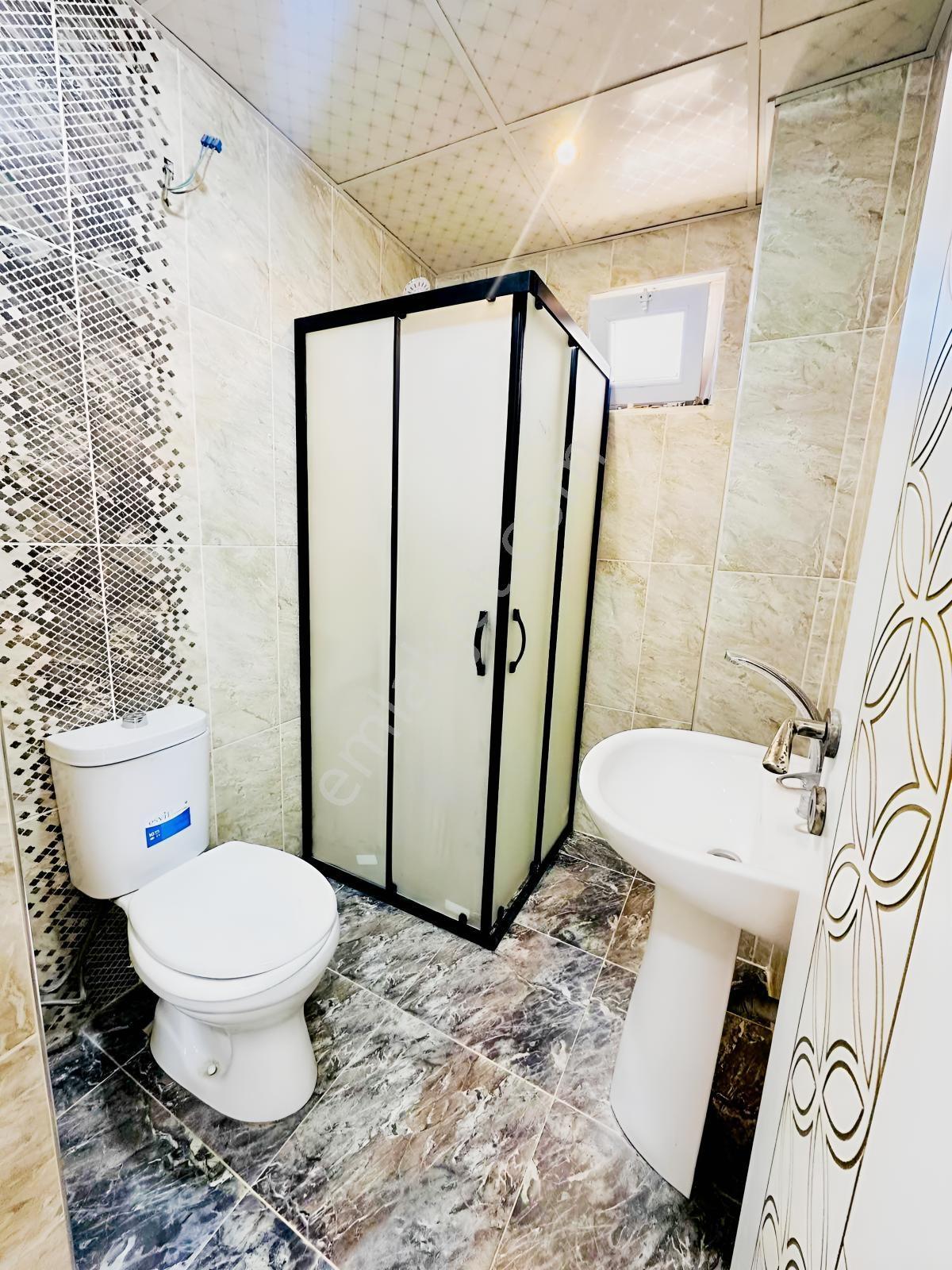 Özdoğan Emlaktan Ayanoğlun Da 2+1 90m2 Ebeveyn Banyolu Giriş Kat — fotoğraf 24
