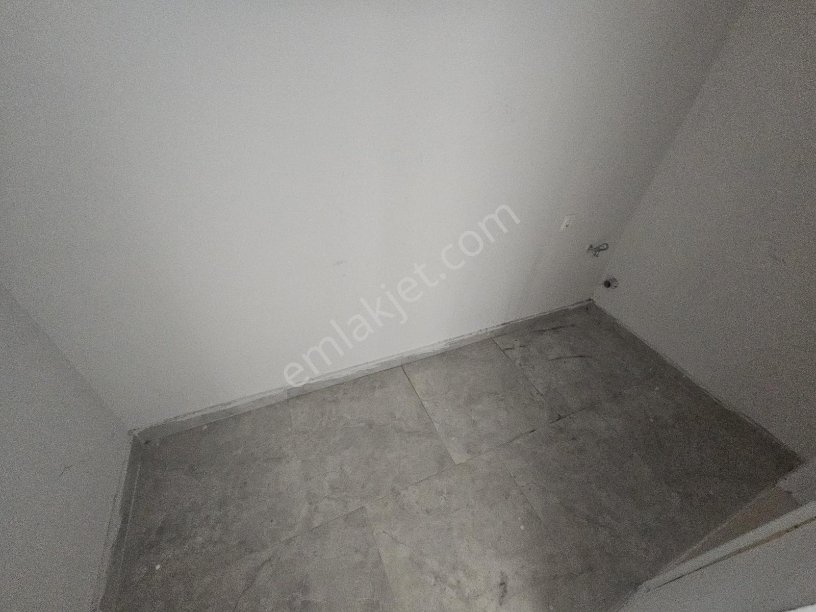 ~~çatıkule'den Belediye Civarı Okul Yolunda Kapalı Mutfak 3+1 — fotoğraf 10