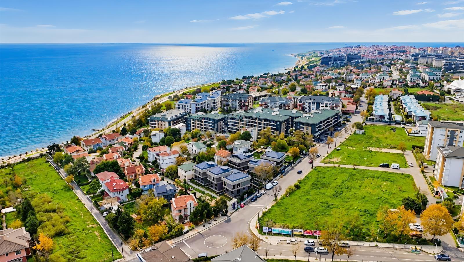 Remax'Ten Büyükçekmece'De Müstakil Deniz Manzaralı 6+2 Villa