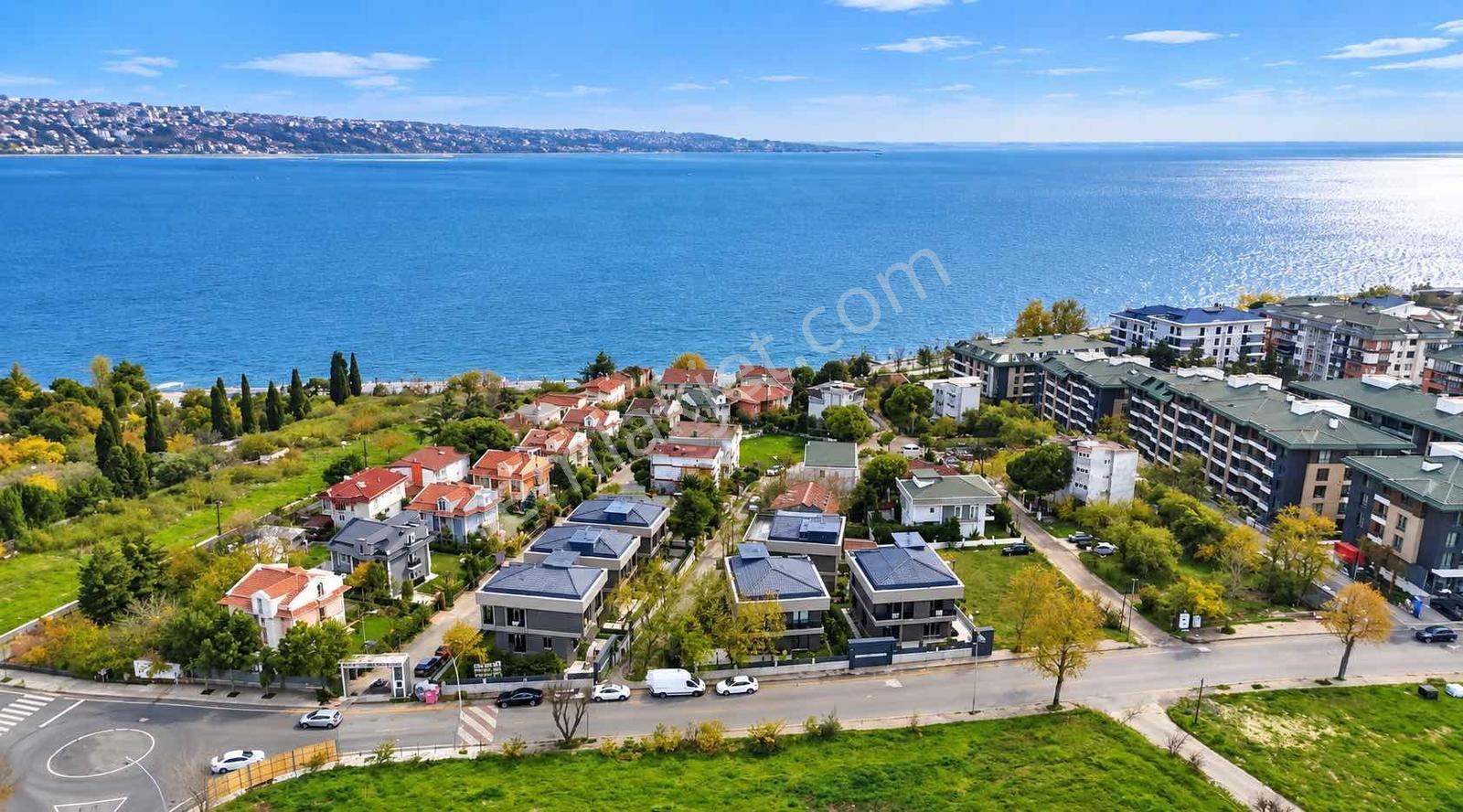 Remax'ten Büyükçekmece'de Müstakil Deniz Manzaralı 6+2 Villa — fotoğraf 2