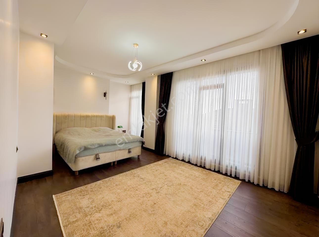 Remax'ten Büyükçekmece'de Müstakil Deniz Manzaralı 6+2 Villa — fotoğraf 18