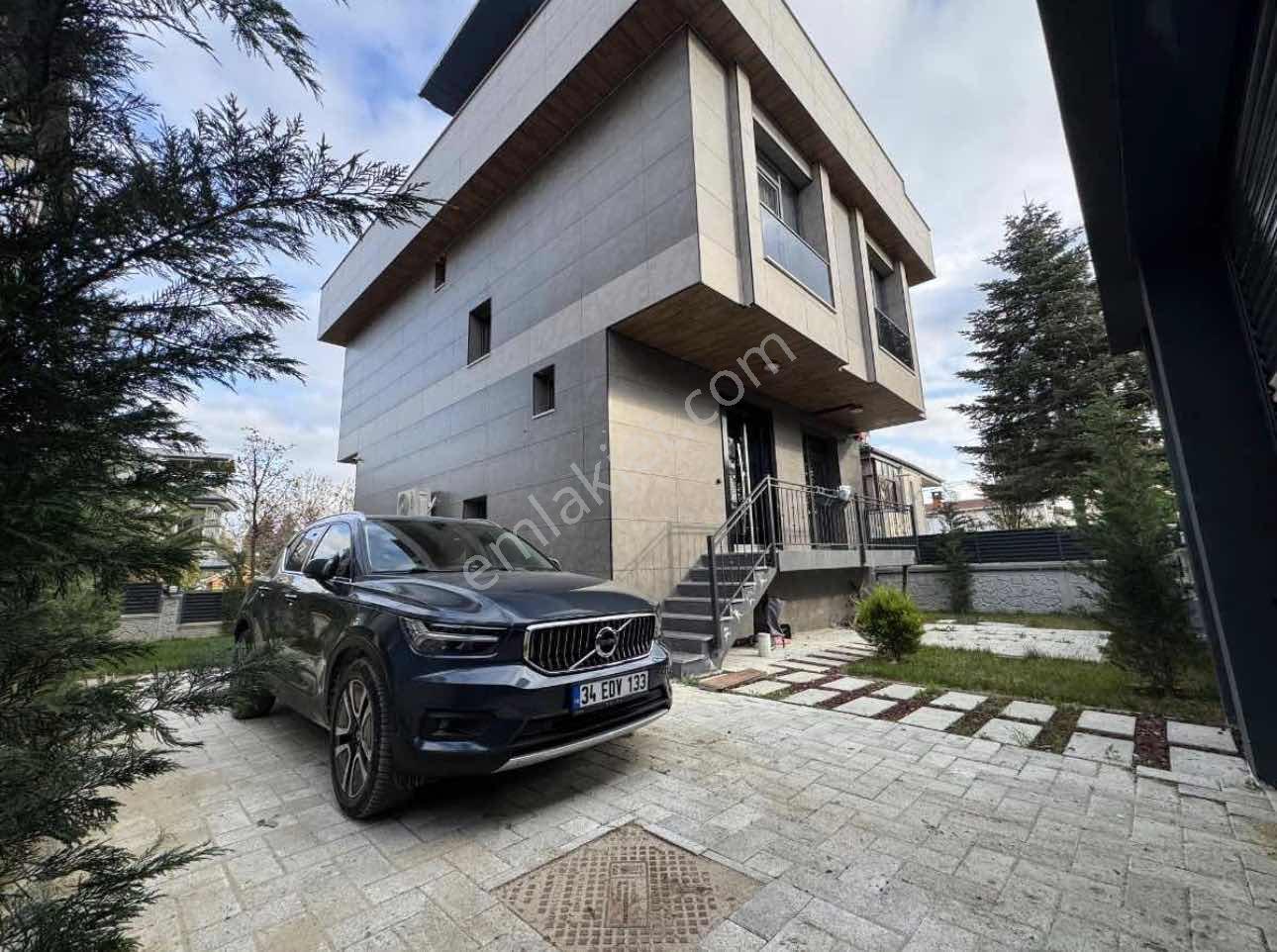 Remax'ten Büyükçekmece'de Müstakil Deniz Manzaralı 6+2 Villa — fotoğraf 29