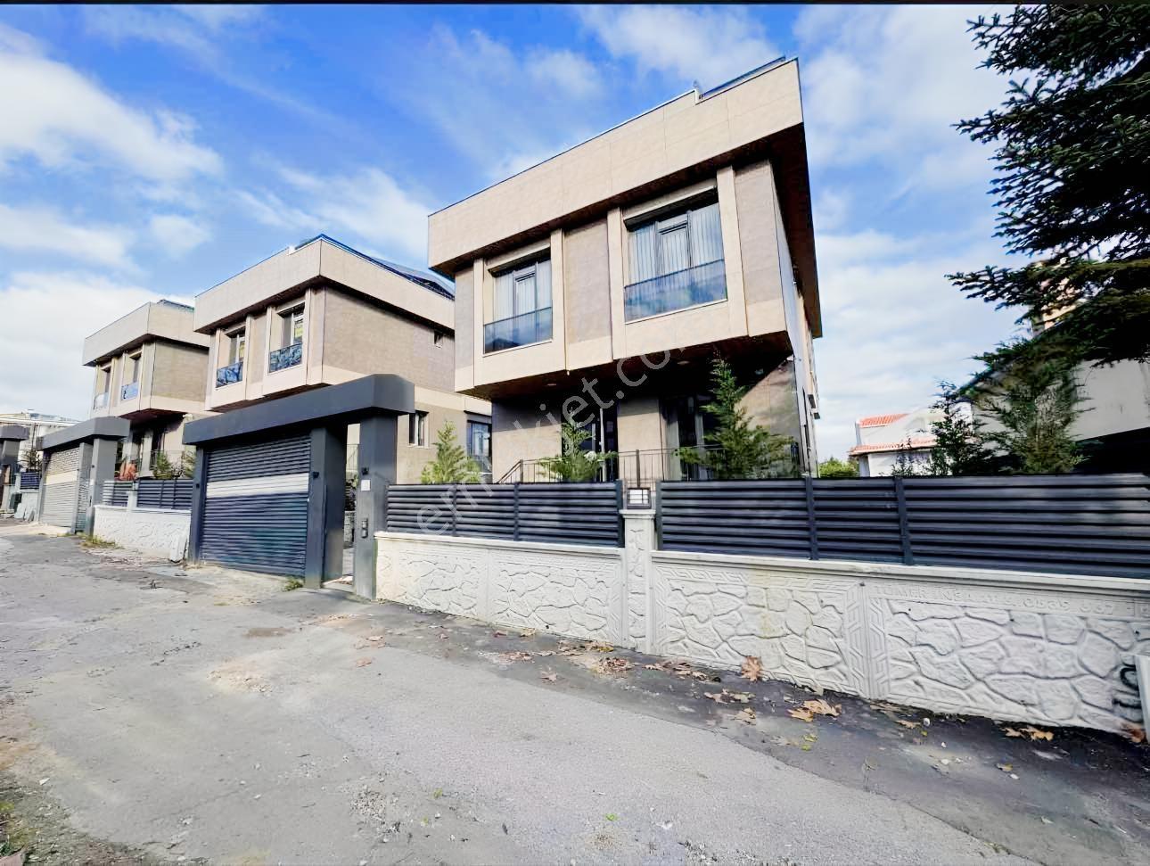 Remax'ten Büyükçekmece'de Müstakil Deniz Manzaralı 6+2 Villa — fotoğraf 30