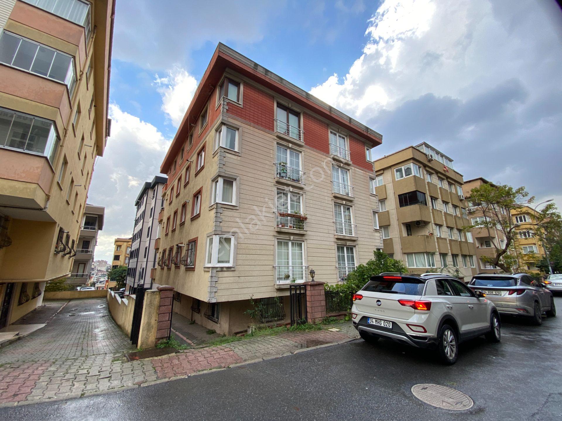 Satılık 2+1 Daire Metroya Yürüme Mesafesinde Ataşehir/İnönü
