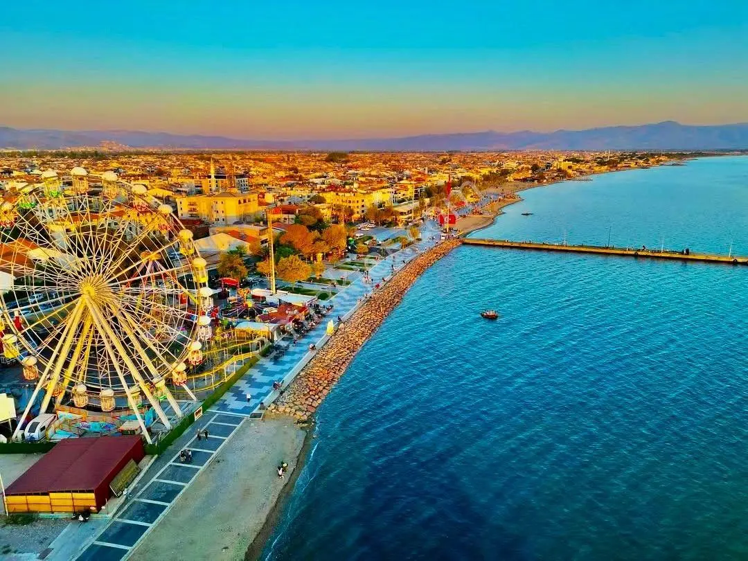 🛑🛑Aktif'Ten Şoook Fiyat Sarıkızda Manzaralı Denize 350 Metre Ön Cephe Geniş 2+...