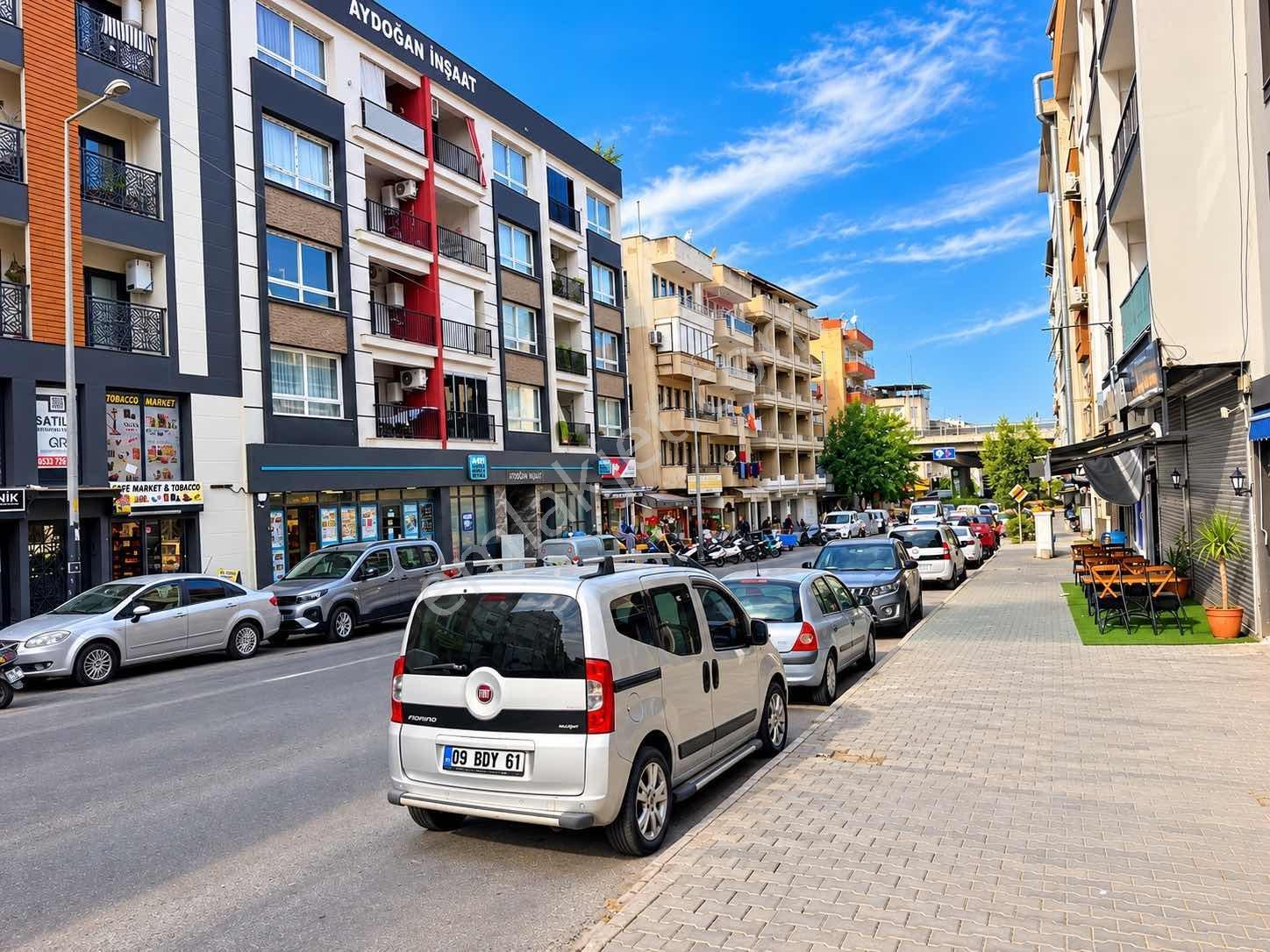 !!! Kuşadası'nda Satılık 2+1 Doğalgazlı Daire Yeni Bina !!! — fotoğraf 3