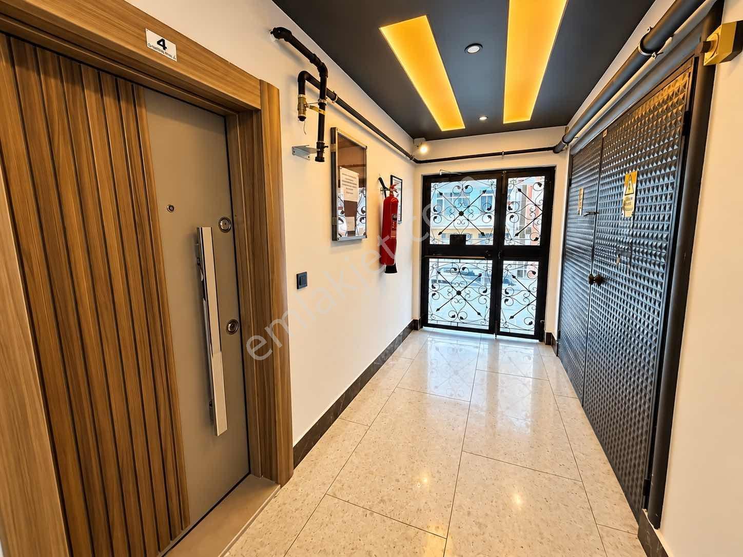!!! Kuşadası'nda Satılık 2+1 Doğalgazlı Daire Yeni Bina !!! — fotoğraf 7