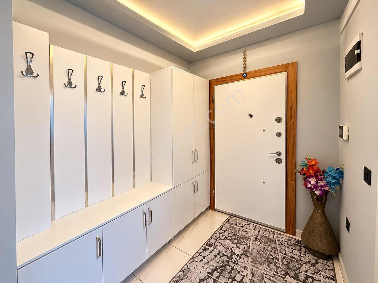 !!! Kuşadası'nda Satılık 2+1 Doğalgazlı Daire Yeni Bina !!! — fotoğraf 16