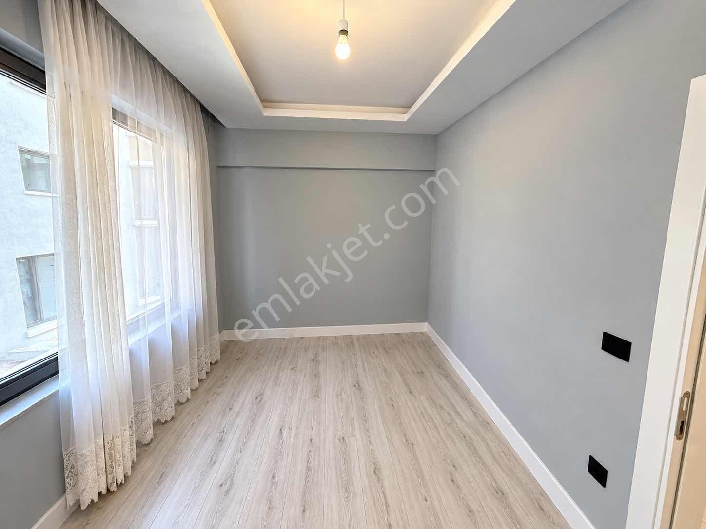 !!! Kuşadası'nda Satılık 2+1 Doğalgazlı Daire Yeni Bina !!! — fotoğraf 26