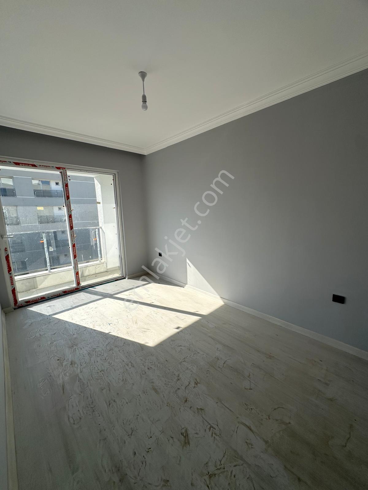 Gökhan Gökdemir'den Site İçerisinde Havuzlu Satılık 2+1 Daire — fotoğraf 16