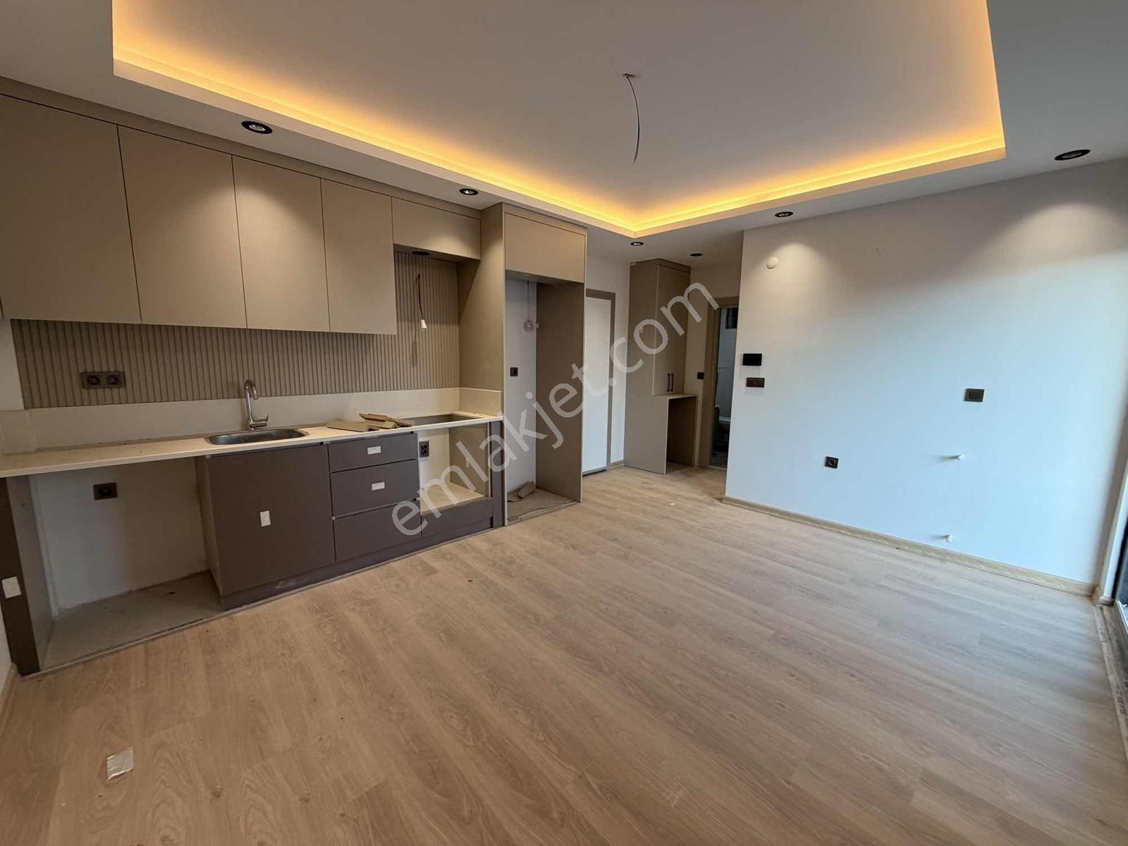Muhteşem Konumda/Ultra Lüks/ Geniş 1+1 Arakat 50M2