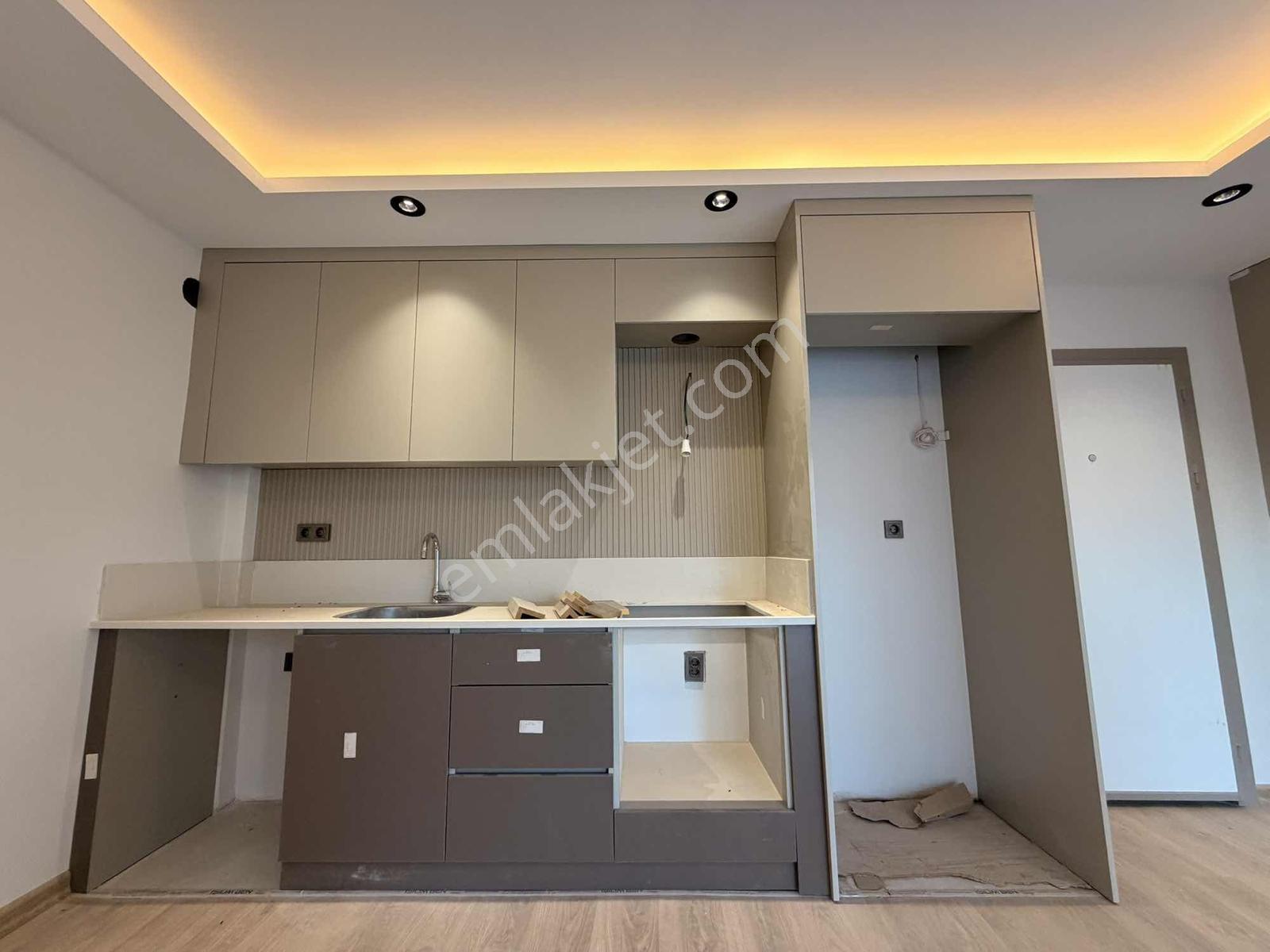 Muhteşem Konumda/ultra Lüks/ Geniş 1+1 Arakat 50m2 — fotoğraf 3