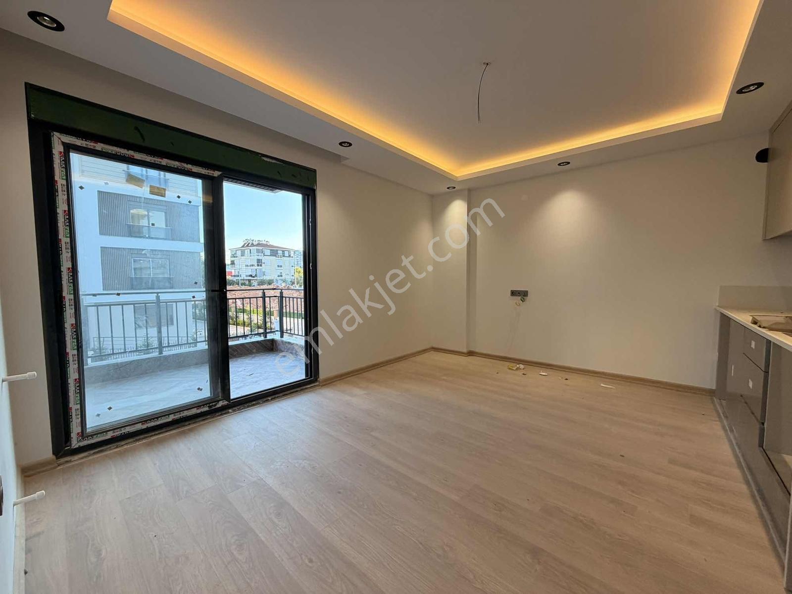 Muhteşem Konumda/ultra Lüks/ Geniş 1+1 Arakat 50m2 — fotoğraf 13
