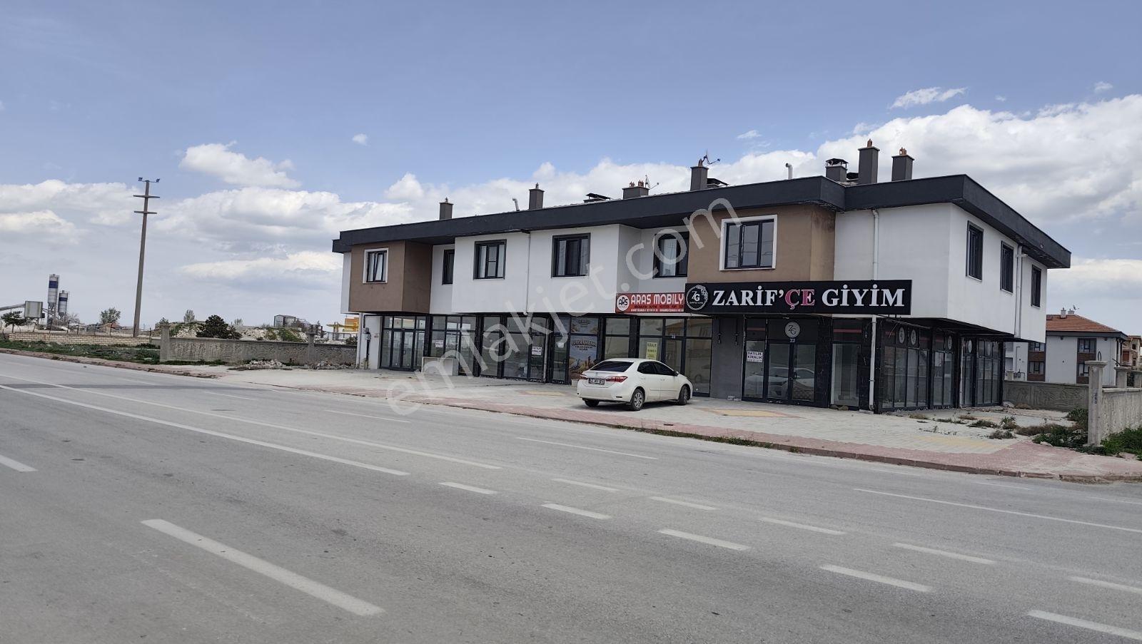 Başak Mahallesi'Nde Cadde Üzeri Satılık 2 Adet 2+1 Daire