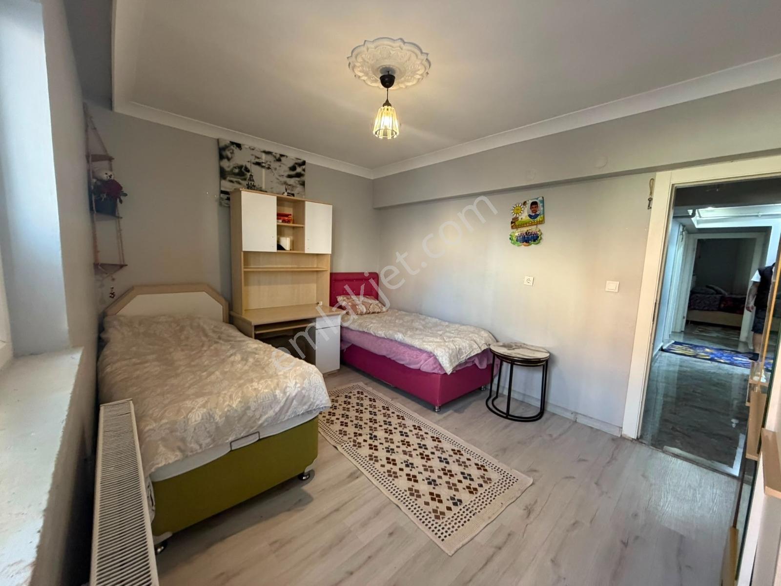 Andiçen Mah.3+1 Bağımsız Ara Katta Full Yapılı Ön Cephe Daire — fotoğraf 11