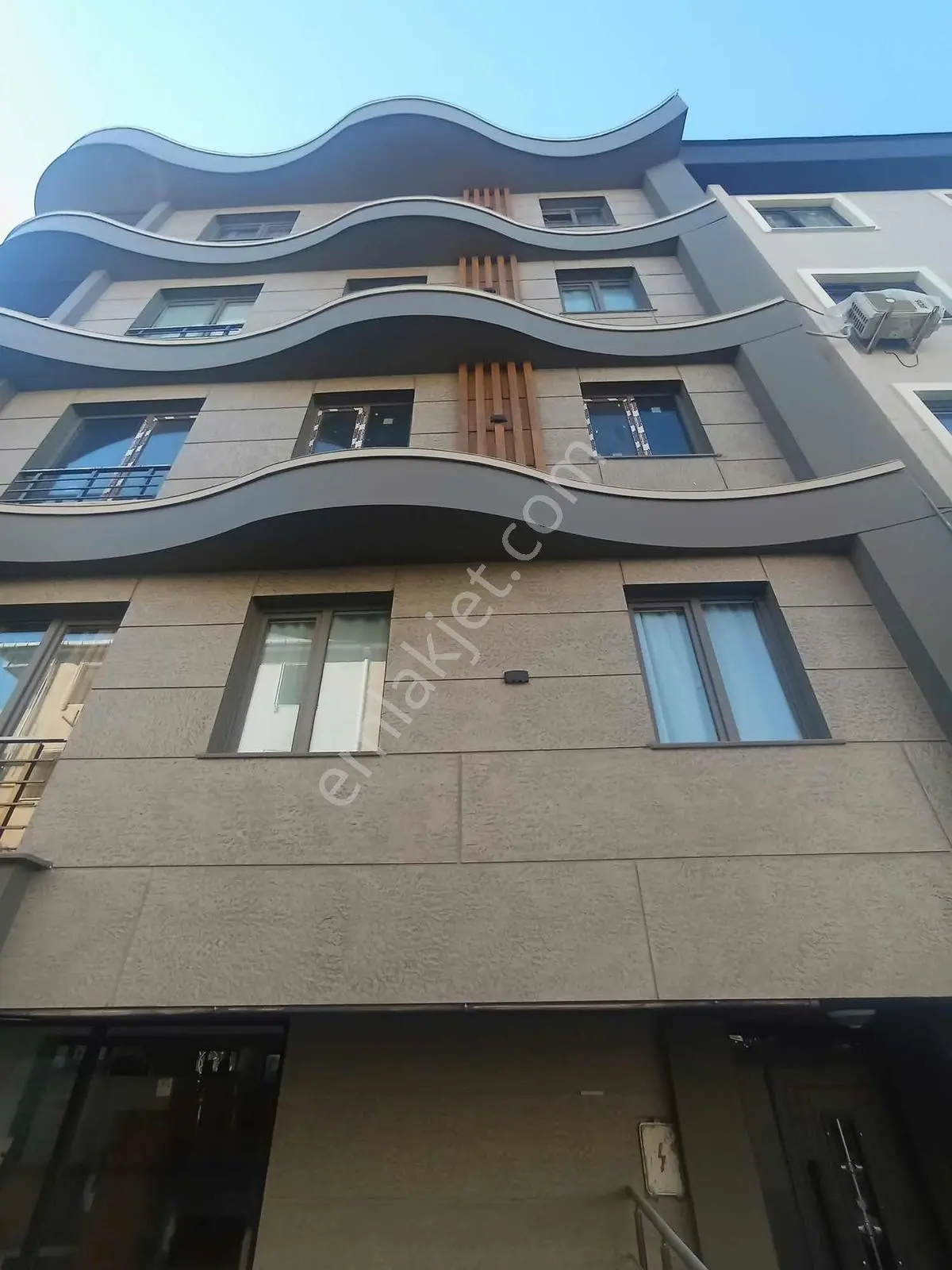 Avcılar Ünıversıte Mahallesı'Nde Satılık 2 + 1 Daıre