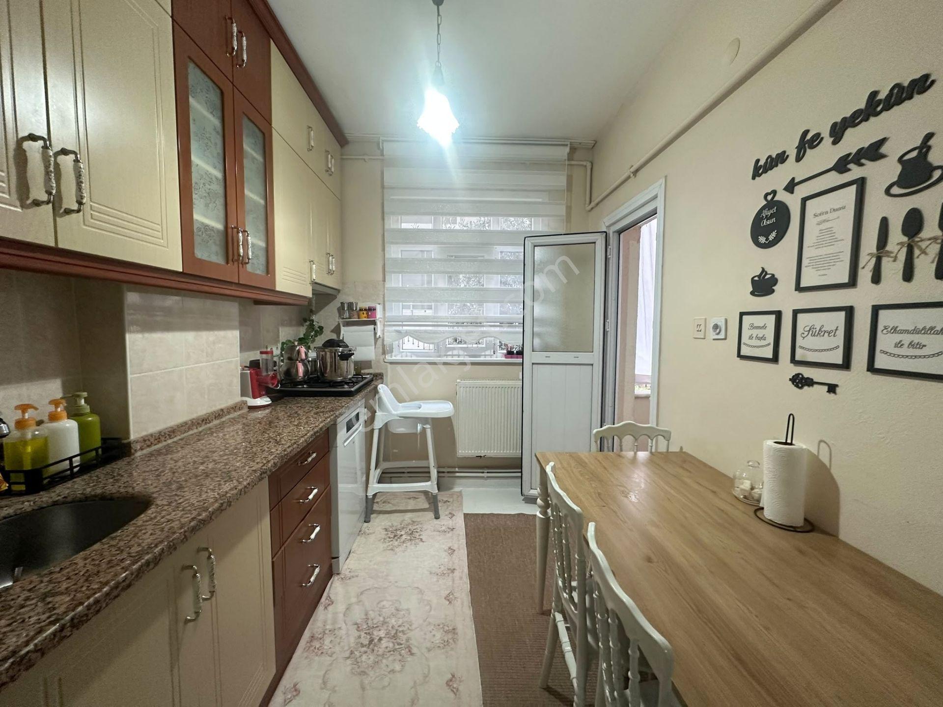 Mertcan'dan Orta Mah. Balkonlu 2+1 Geniş Satılık Daire — fotoğraf 8