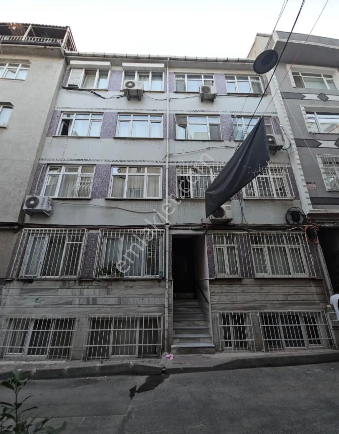 Şehremenide 2+1 Satılık Daire