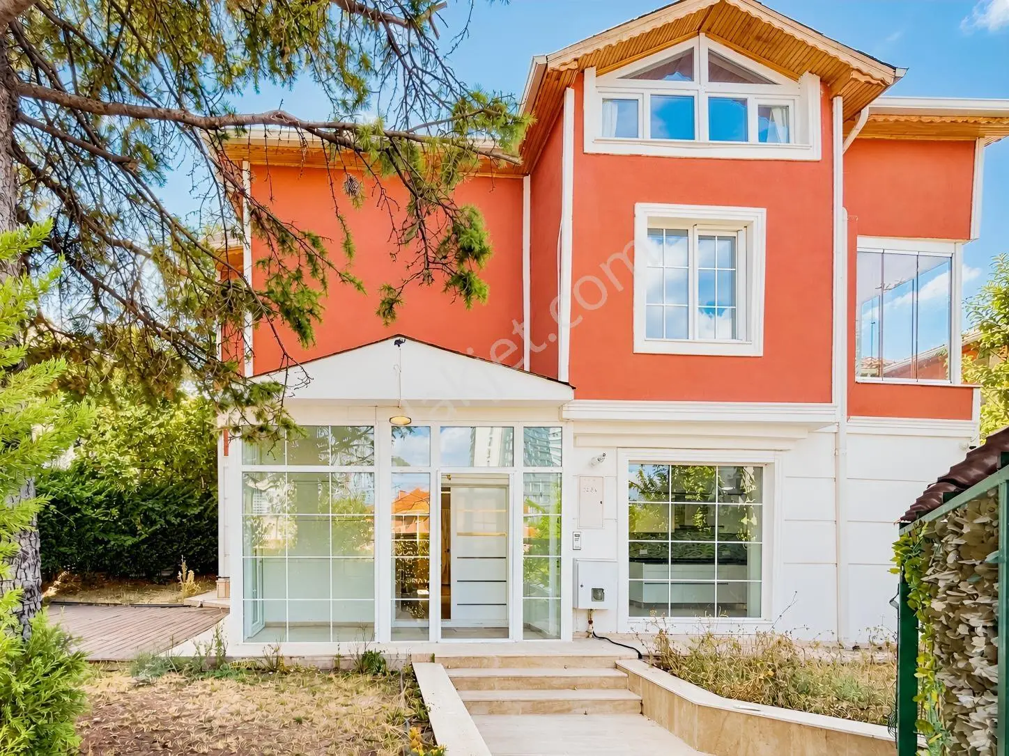 Beytepe Sitede Satılık 4+1 Bahçeli Villa Otoparklı Ebeveyn Banyo — fotoğraf 2