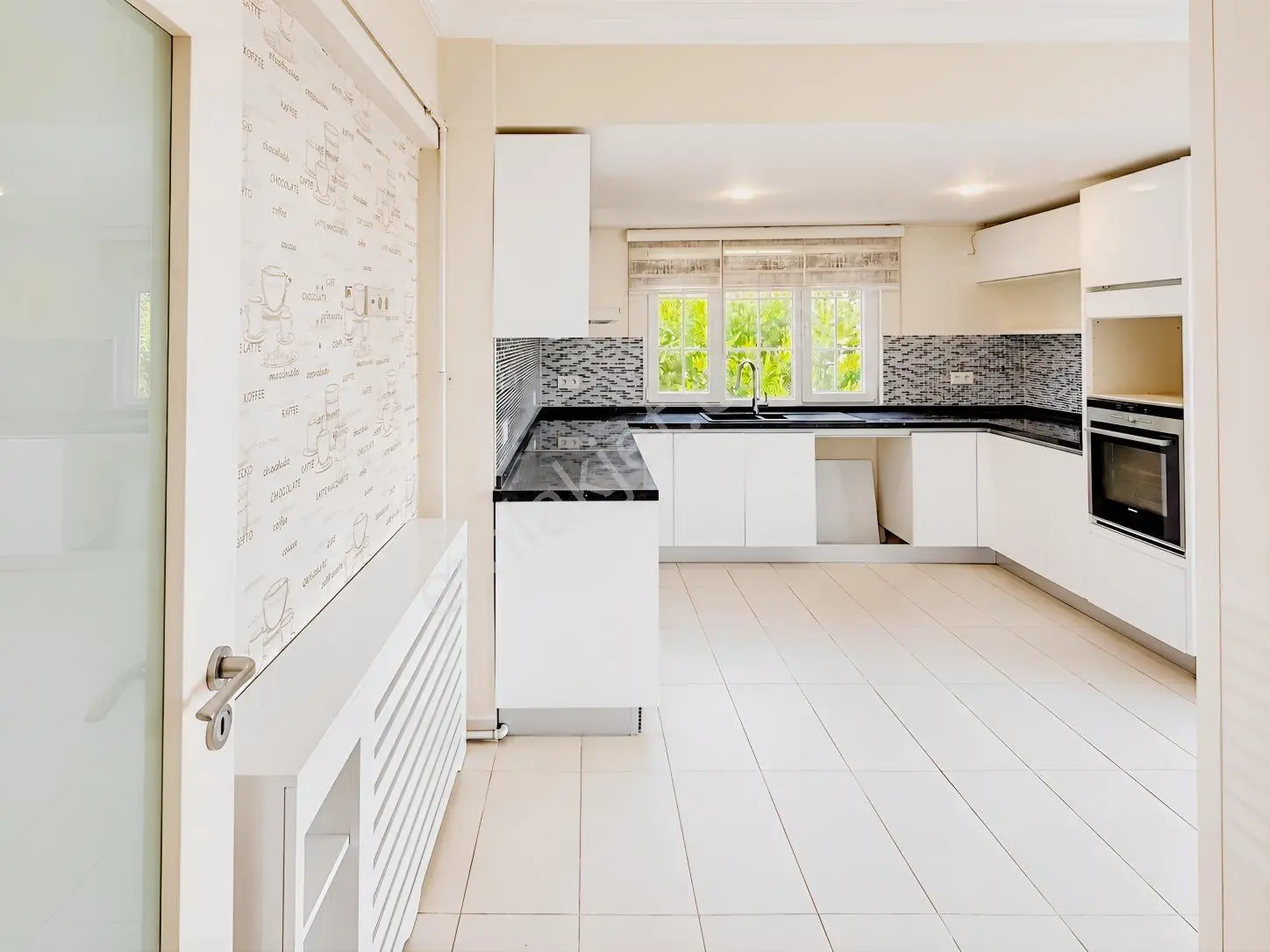 Beytepe Sitede Satılık 4+1 Bahçeli Villa Otoparklı Ebeveyn Banyo — fotoğraf 8