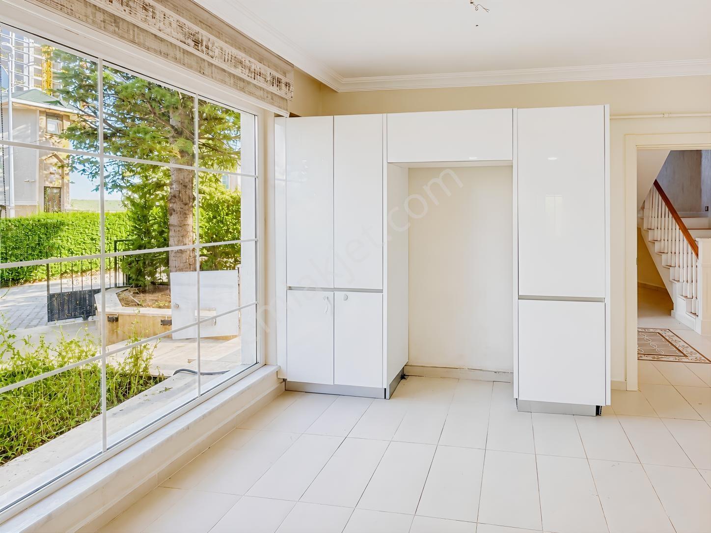 Beytepe Sitede Satılık 4+1 Bahçeli Villa Otoparklı Ebeveyn Banyo — fotoğraf 14