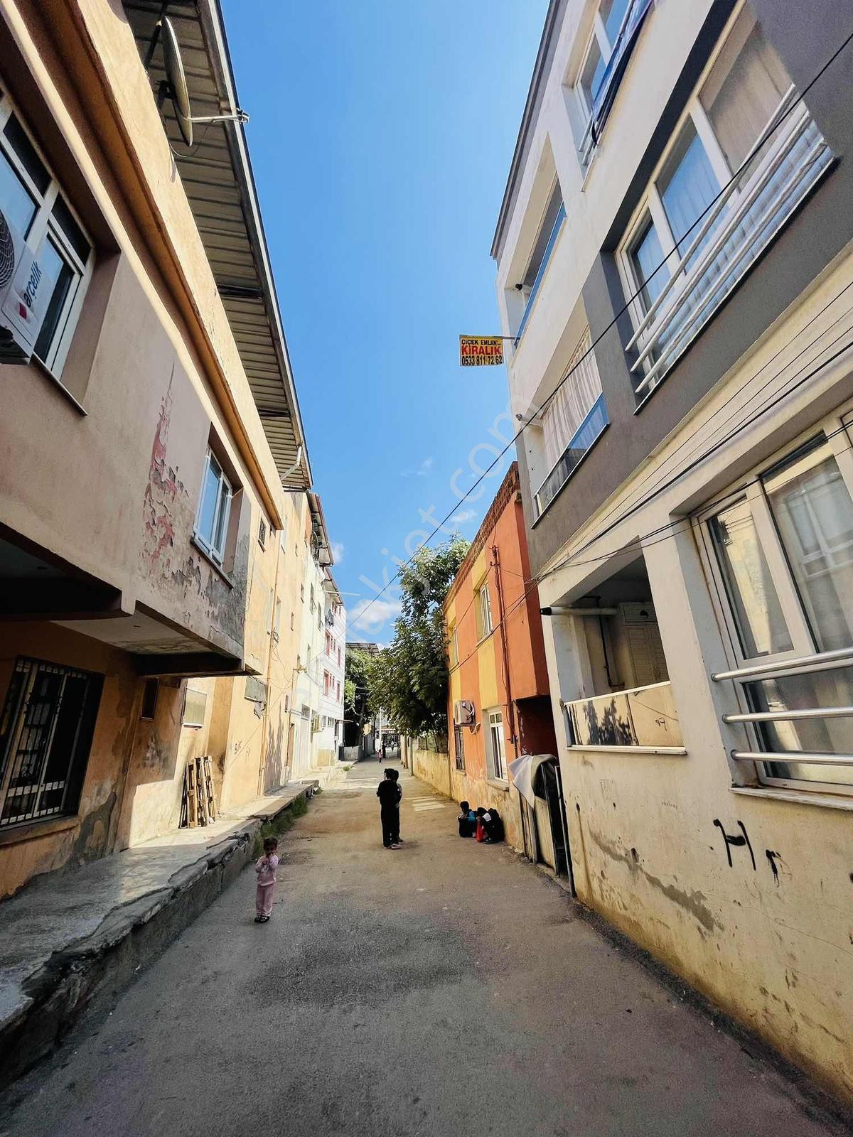 Torbalı Atatürk Mahallesinde 2+1 Balkonlu Aydınlık Ferah Daire — fotoğraf 3