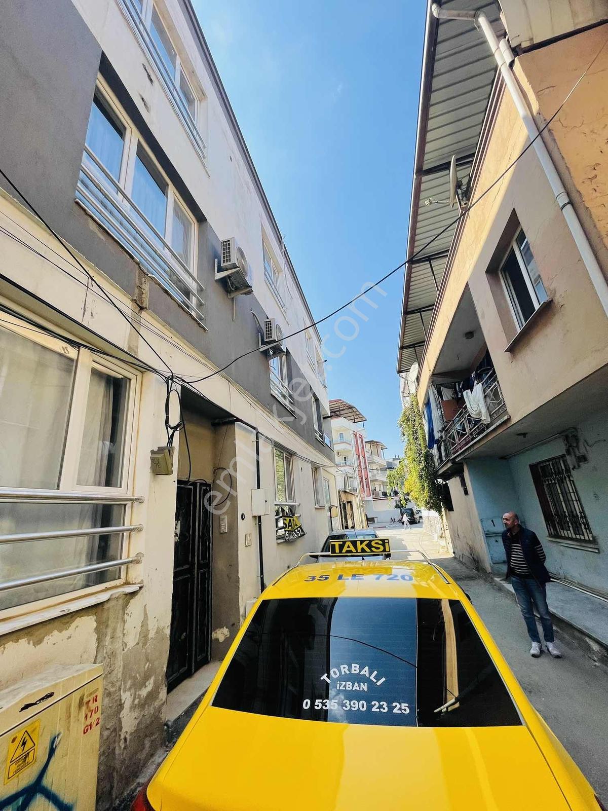 Torbalı Atatürk Mahallesinde 2+1 Balkonlu Aydınlık Ferah Daire — fotoğraf 4