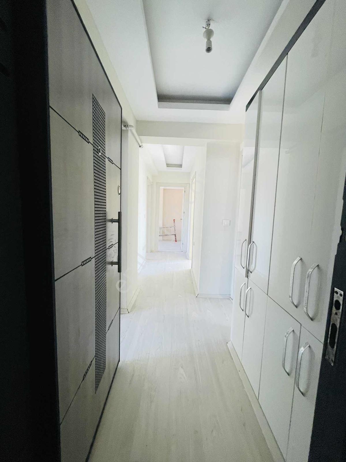 Torbalı Atatürk Mahallesinde 2+1 Balkonlu Aydınlık Ferah Daire — fotoğraf 8