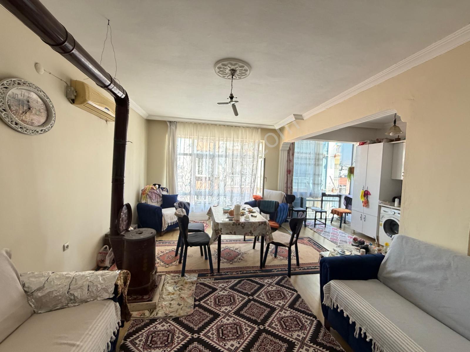 Prestij'Den Yeni Mah'De Asansörlü Geniş Oturumlu 2+1 Daire
