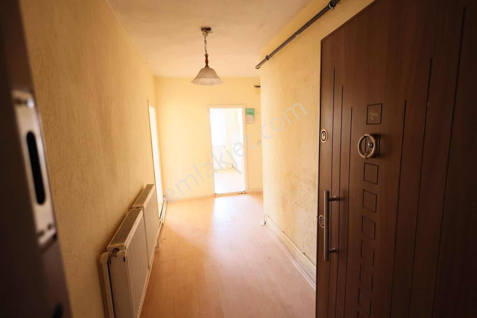 *trio Gayrimenkulden Karşıyakada Komple Satılık Bina* — fotoğraf 5