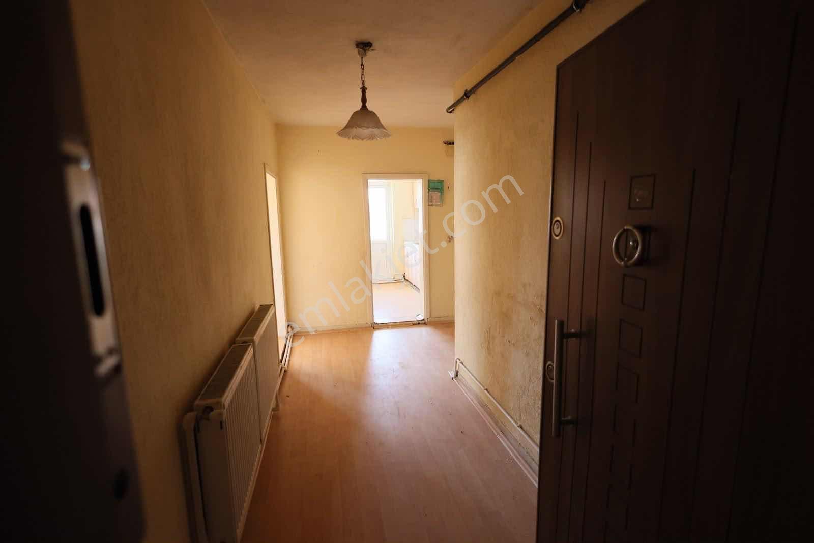 *trio Gayrimenkulden Karşıyakada Komple Satılık Bina* — fotoğraf 6
