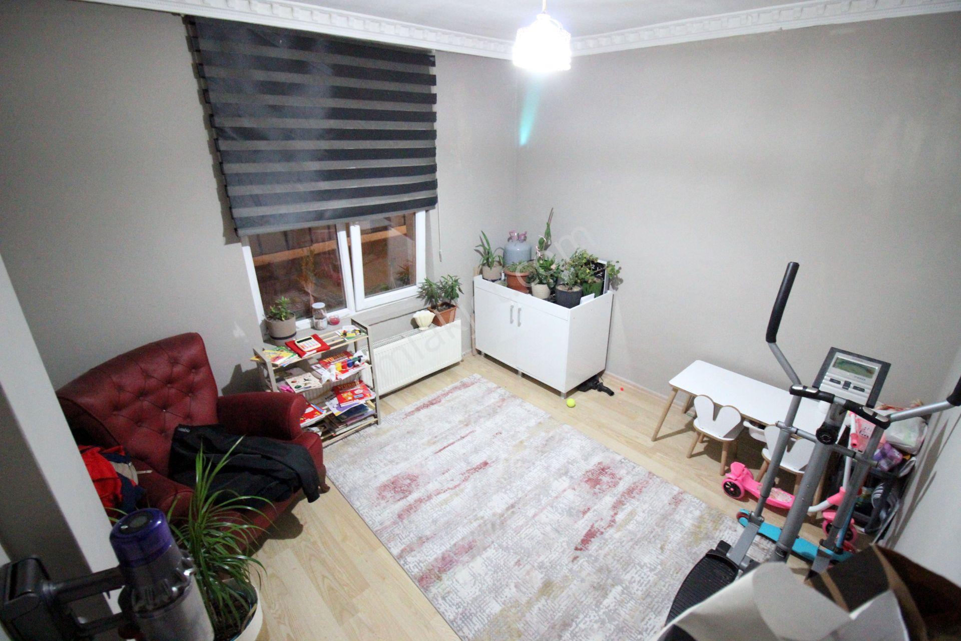 Hemdem Gayrimenkul'den Alsancak'ta Ön Cephe Full Yapılı Geniş Ferah 3+1 Satılık Daire — fotoğraf 8