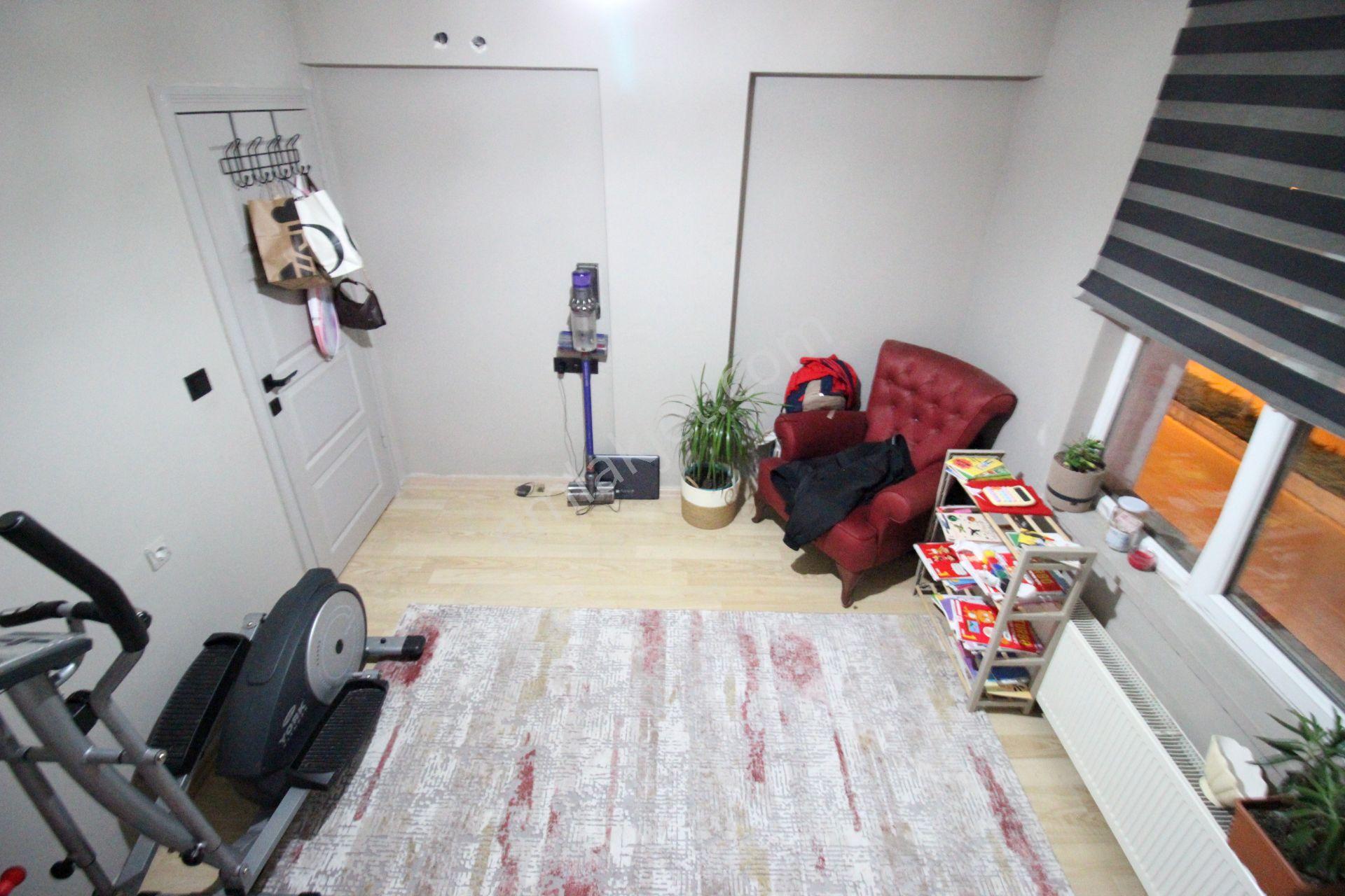 Hemdem Gayrimenkul'den Alsancak'ta Ön Cephe Full Yapılı Geniş Ferah 3+1 Satılık Daire — fotoğraf 9